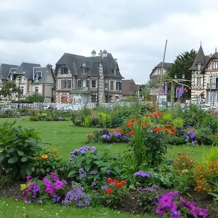 Rosa Cabourg